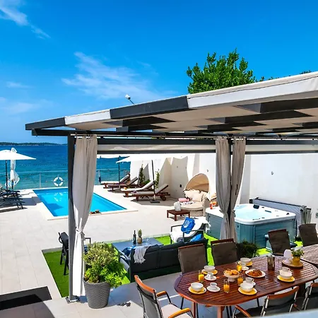 Perina Guest house 4*